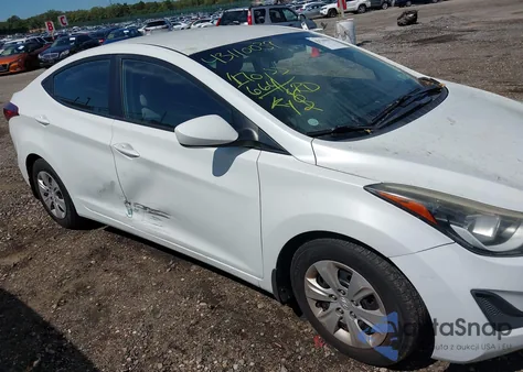 2016 Hyundai Elantra Se из США, поврежденный, VIN 5NPDH4AE4GH726873